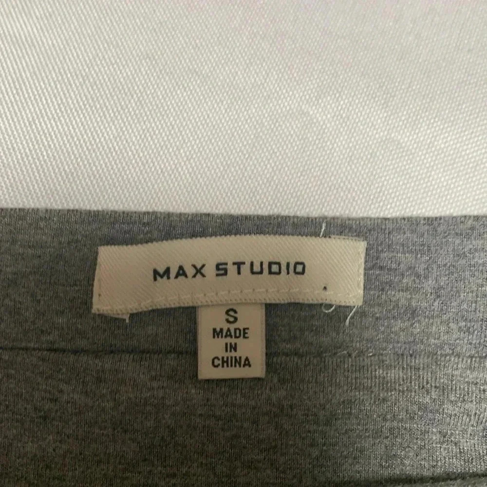 MAX STUDIO Women’s Skirt, Size S. - Picture 2 of 3